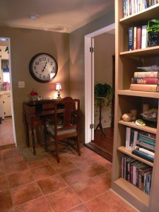 Final view of family room. Doorway to right goes into living room, doorway to left goes into kitchen.