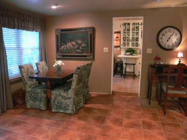 Alternate view of family room and view into kitchen as well.