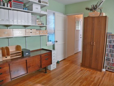 Second bedroom currently being used as an office. Note the original hardwood floors. Great closet space in every bedroom! 4459 Oakwood Pl., Riverside