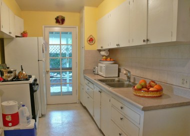 kitchen 4890 Serrano Pl., Riverside
